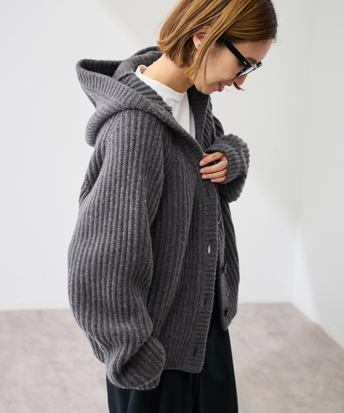 FRAMeWORK（フレームワーク）の「WOOLフードカーディガン（カーディガン/ボレロ・レディース・チャコールグレー/ホワイト・FREE）」の21枚目の写真