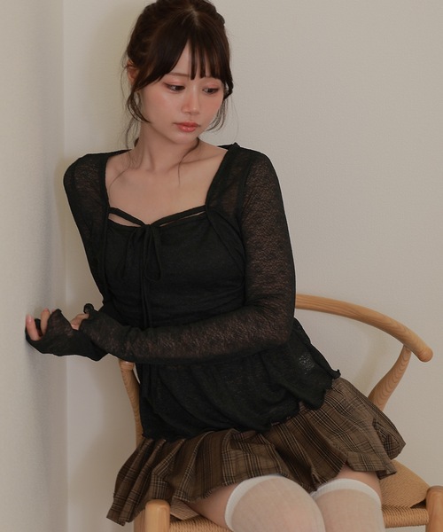 M DOLLY(エムドリー)の「sheer gioia ribbon peplum tops / シアージョイアリボンペプラムトップス(その他トップス・レディース・ブラック/ピンク・FREE)」の2枚目の写真