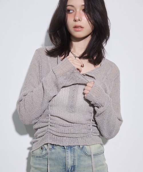 ENVYM（アンビー）の「ヘンリーネックドロストニット（ニット/セーター・レディース・レッド/ブラック/グレー・FREE）」の3枚目の写真