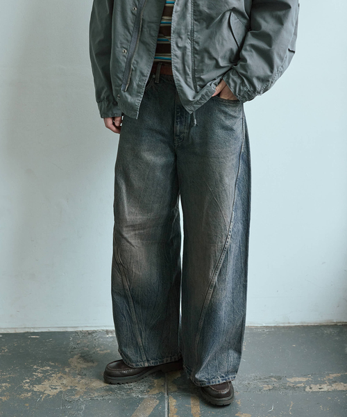 JOURNAL STANDARD(ジャーナルスタンダード)の「3Dキャノン 5ポケット デニムパンツ(デニムパンツ・メンズ・クリアブルー/ブラック×ブラック/コバルトブルー・SMALL/MEDIUM/LARGE)」の3枚目の写真