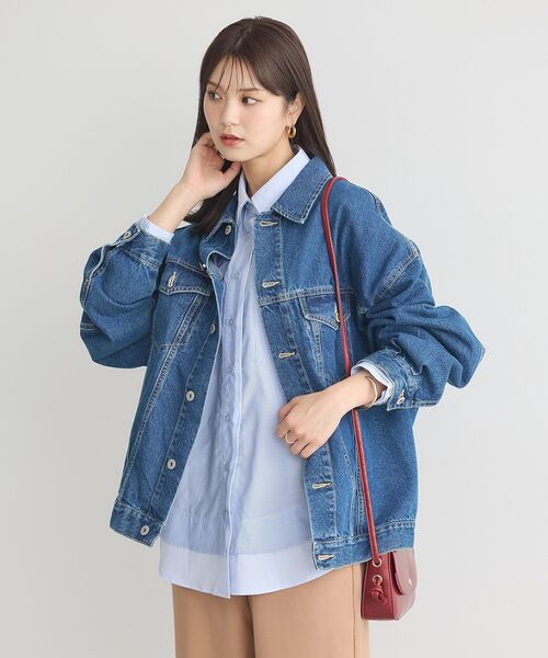 earth music&ecology(アースミュージックアンドエコロジー)の「ビッグデニムジャケット(デニムジャケット・レディース・ライトインディゴブルー/インディゴブルー・FREE)」の7枚目の写真