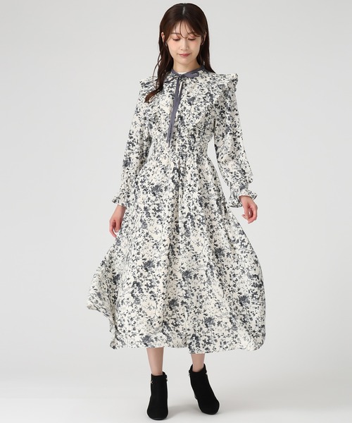 MISCH MASCH(ミッシュマッシュ)の「プリーツフリルフラワーワンピース(ワンピース・レディース・アイボリー/ピンク・M/S)」の8枚目の写真