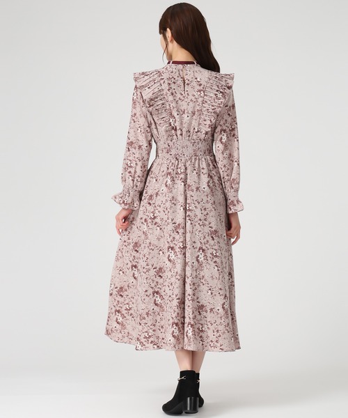MISCH MASCH(ミッシュマッシュ)の「プリーツフリルフラワーワンピース(ワンピース・レディース・アイボリー/ピンク・M/S)」の10枚目の写真