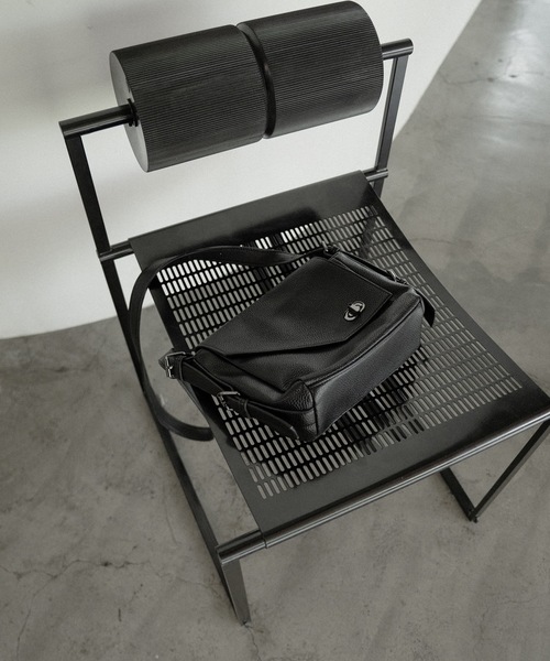 cii(シー)の「CROSS BODY BAG / クロスボディバッグ(ショルダーバッグ・メンズ・ブラック・FREE)」の8枚目の写真