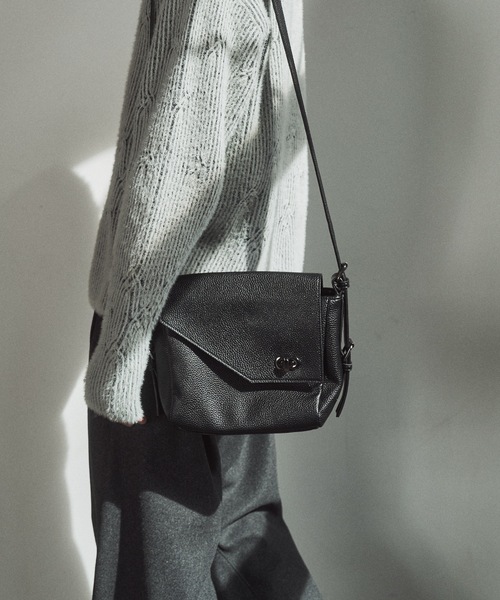 cii(シー)の「CROSS BODY BAG / クロスボディバッグ(ショルダーバッグ・メンズ・ブラック・FREE)」の4枚目の写真