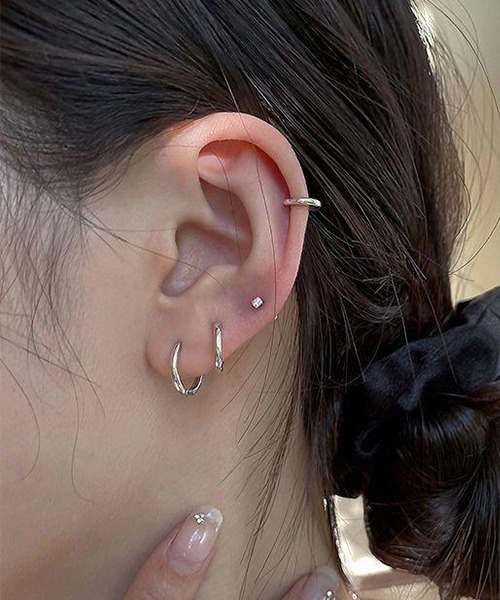 ARCHIVER(アーカイバ)の「【Bz】フープリングピアス8mm10mm12mm/3点セットペア/両耳用(LEY)(ピアス(両耳用)・レディース・シルバー・FREE)」の3枚目の写真