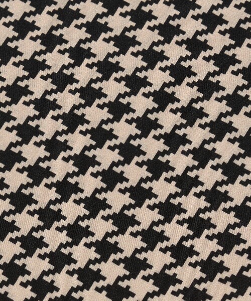 UNITED ARROWS（ユナイテッドアローズ）の「＜HOLLIDAY＆BROWN＞ハウンドトゥ―ス ストール（ストール/ショール・メンズ・ブラック/レッド・FREE）」の10枚目の写真