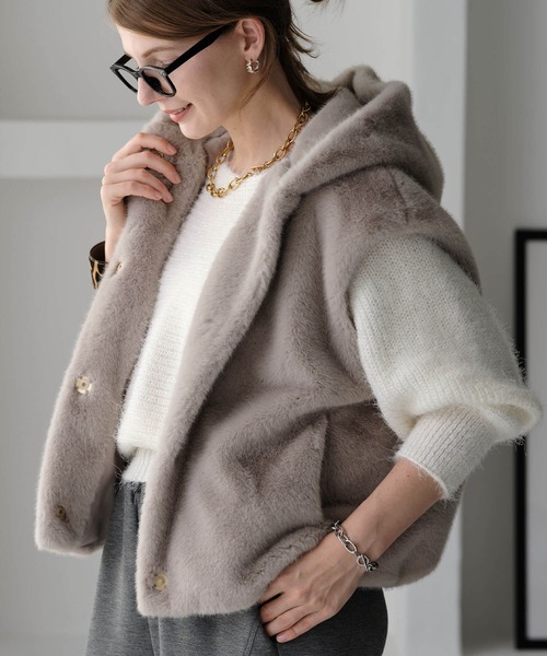 ☆40%割引☆Roca Wear ファー付きベスト　S ☆40%割引☆Roca Wear ファー付きベスト S