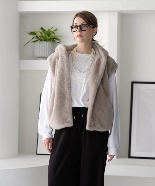 ZAKKA-BOX（ザッカボックス）の「ファーフードベスト（ベスト）」 - WEAR