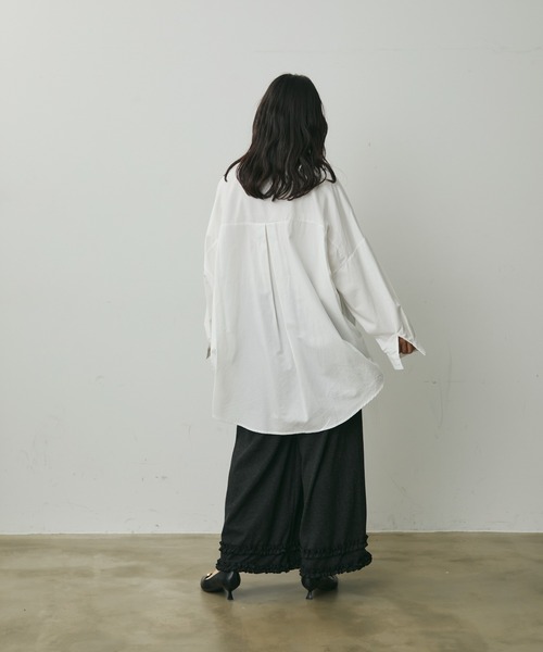 Lunea（ルネア）の「ビッグポケットデザインオーバーシャツ（シャツ/ブラウス・レディース・ブラック/ホワイト・FREE）」の11枚目の写真