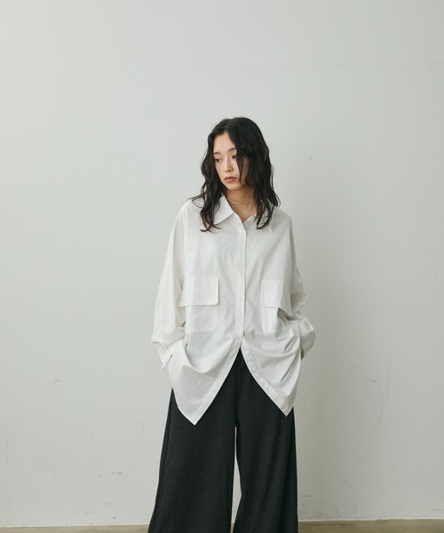Lunea（ルネア）の「ビッグポケットデザインオーバーシャツ（シャツ/ブラウス・レディース・ブラック/ホワイト・FREE）」の4枚目の写真