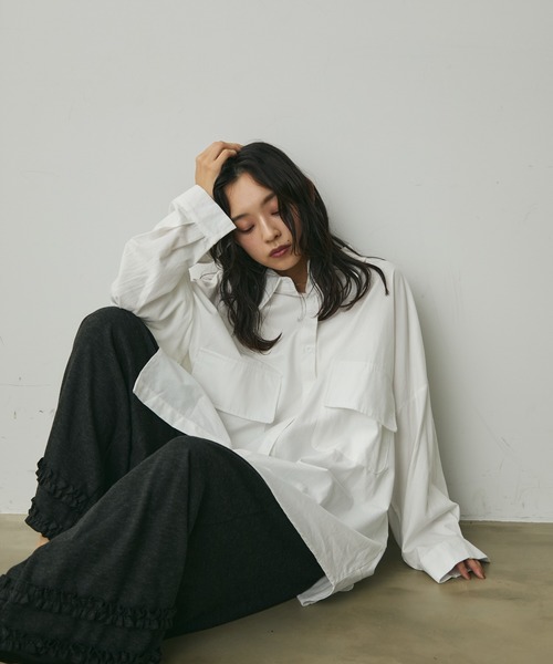 Lunea（ルネア）の「ビッグポケットデザインオーバーシャツ（シャツ/ブラウス・レディース・ブラック/ホワイト・FREE）」の19枚目の写真