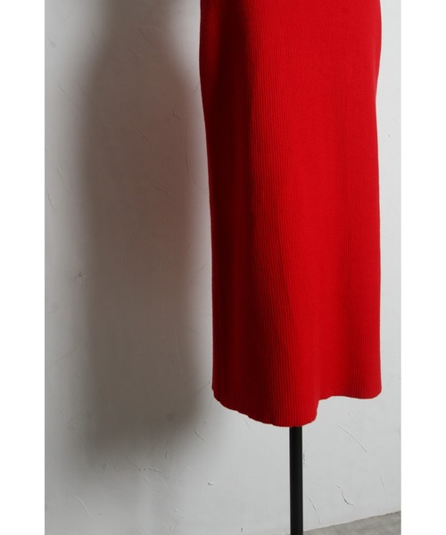 &. NOSTALGIA（アンドドットノスタルジア）の「バックスリットタイトスカート（スカート・レディース・レッド/ブラック・M）」の5枚目の写真