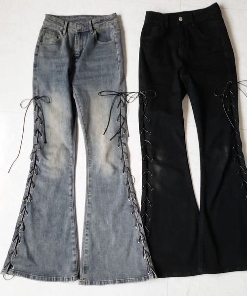 me+em select(ミームセレクト)の「【 新サイズ追加4size/2color 】レースアップカットアウトストレッチフレアデニム / lace up cutout stretch flare denim(デニムパンツ・レディース・ブラック/ブルー・SMALL/LARGE/MEDIUM/X-SMALL)」の3枚目の写真