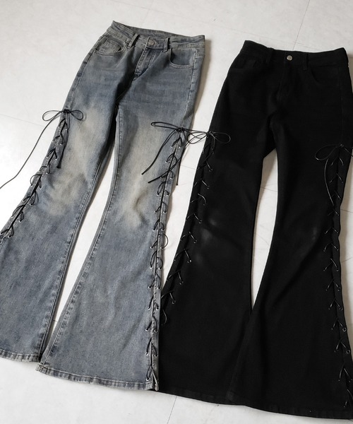 me+em select(ミームセレクト)の「【 新サイズ追加4size/2color 】レースアップカットアウトストレッチフレアデニム / lace up cutout stretch flare denim(デニムパンツ・レディース・ブラック/ブルー・SMALL/LARGE/MEDIUM/X-SMALL)」の4枚目の写真