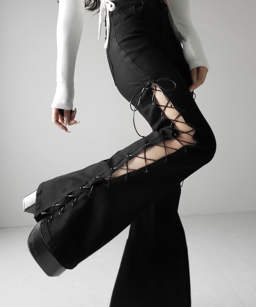 me+em select(ミームセレクト)の「【 新サイズ追加4size/2color 】レースアップカットアウトストレッチフレアデニム / lace up cutout stretch flare denim(デニムパンツ・レディース・ブラック/ブルー・SMALL/LARGE/MEDIUM/X-SMALL)」の16枚目の写真