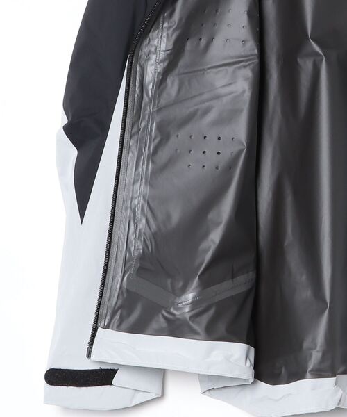 fridge（フリッジ）の「【Marmot】マーモット PERTEX Shield Pro Tetra Jacket（ナイロンジャケット・メンズ・ブラック系その他・SMALL/MEDIUM/LARGE）」の3枚目の写真