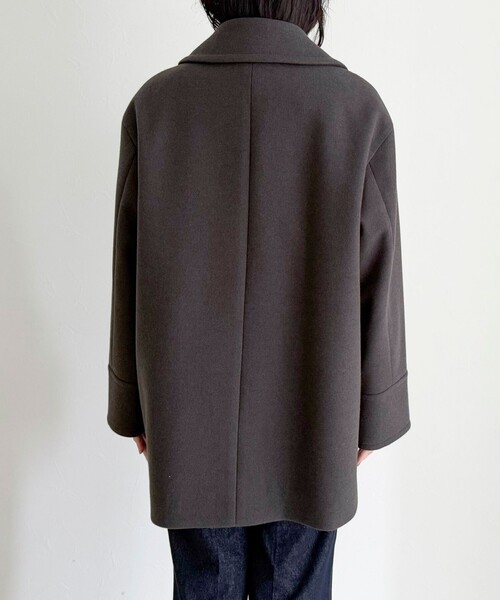 fredy emue（フレディエミュ）の「【リバイバル/新色追加】ウール混ミドル丈Pコート（ピーコート・レディース・ベージュ系その他/ネイビー/チャコールグレー・38）」の19枚目の写真