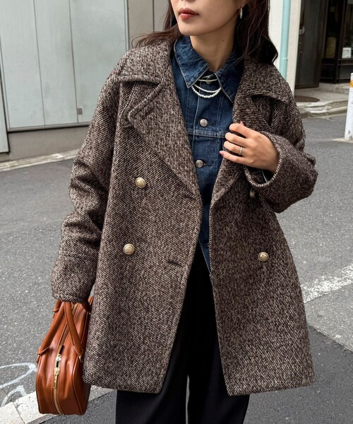 fredy emue（フレディエミュ）の「【リバイバル/新色追加】ウール混ミドル丈Pコート（ピーコート・レディース・ベージュ系その他/ネイビー/チャコールグレー・38）」の4枚目の写真