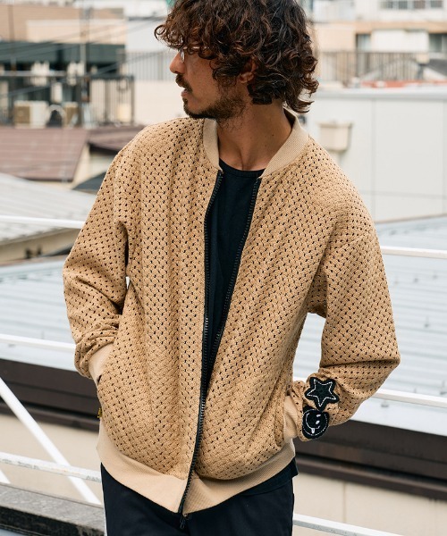STUD MUFFIN(スタッドマフィン)の「mj11232-コットンラッセルメッシュ ハンドニットワッペンビックジップブルゾン(614-09217)(ブルゾン・メンズ・ベージュ/ブラック・2/3/4)」の2枚目の写真