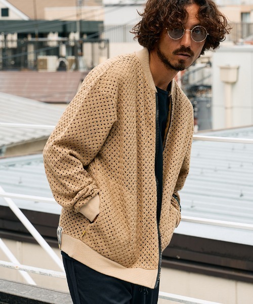 STUD MUFFIN(スタッドマフィン)の「mj11232-コットンラッセルメッシュ ハンドニットワッペンビックジップブルゾン(614-09217)(ブルゾン・メンズ・ベージュ/ブラック・2/3/4)」の3枚目の写真