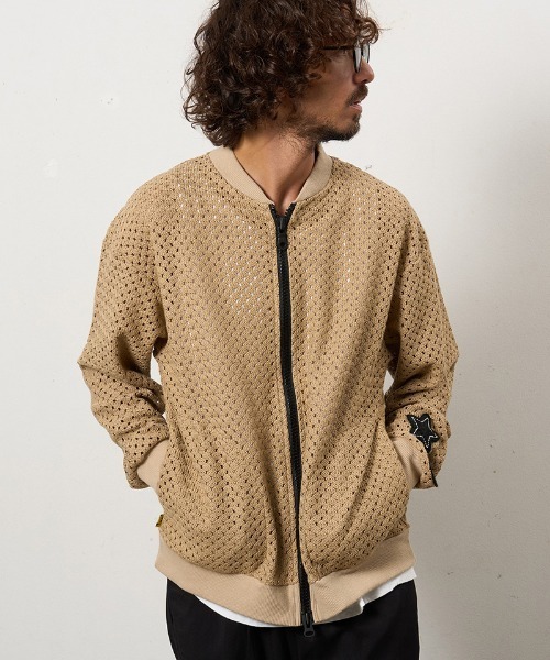 STUD MUFFIN(スタッドマフィン)の「mj11232-コットンラッセルメッシュ ハンドニットワッペンビックジップブルゾン(614-09217)(ブルゾン・メンズ・ベージュ/ブラック・2/3/4)」の8枚目の写真