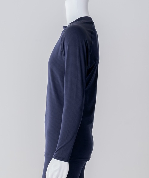 Reebok（リーボック）の「Reebok リーボック ブランド ワンポイント ロゴ ハイネック 長袖シャツ インナー（インナーウェア/肌着・メンズ・ブラック/ネイビー/チャコール・M/L/LL）」の4枚目の写真