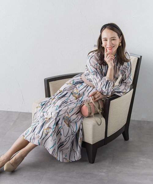 Viaggio Blu（ビアッジョブルー）の「馬具プリントワンピース≪手洗い可能≫（ワンピース・レディース・オフホワイト/ブルー・M/L/S/XS）」の4枚目の写真