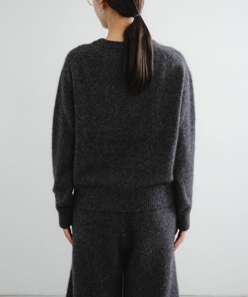 URBAN RESEARCH(アーバンリサーチ)の「new basic CASHMERE SILK MOULINE CREW-NECK KNIT(ニット/セーター・レディース・グレー系その他/ブラウン系その他・FREE)」の10枚目の写真