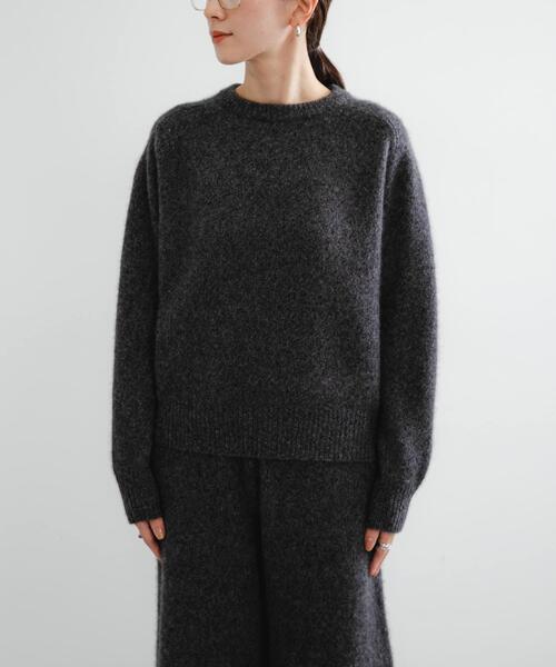 URBAN RESEARCH(アーバンリサーチ)の「new basic CASHMERE SILK MOULINE CREW-NECK KNIT(ニット/セーター・レディース・グレー系その他/ブラウン系その他・FREE)」の9枚目の写真