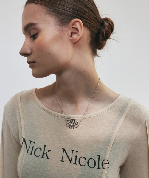 NICK&NICOLE（ニックアンドニコール）の「NICK PINTUCK LINE LS TOP_BEIGE（Tシャツ/カットソー・レディース・その他・FREE）」の2枚目の写真