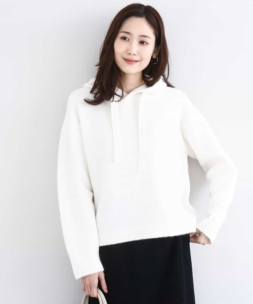 MK MICHEL KLEIN（エムケーミッシェルクラン）の「クロップド丈ニットフーディー/洗える（ニット/セーター・レディース・ベージュ/グレー/アイボリー・38）」の2枚目の写真