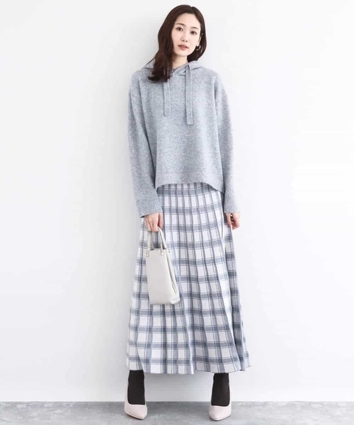 MK MICHEL KLEIN（エムケーミッシェルクラン）の「クロップド丈ニットフーディー/洗える（ニット/セーター・レディース・ベージュ/グレー/アイボリー・38）」の13枚目の写真