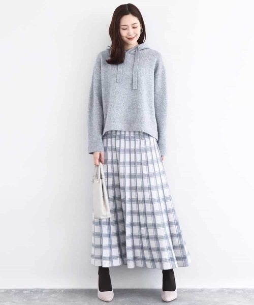 MK MICHEL KLEIN（エムケーミッシェルクラン）の「クロップド丈ニットフーディー/洗える（ニット/セーター・レディース・ベージュ/グレー/アイボリー・38）」の14枚目の写真