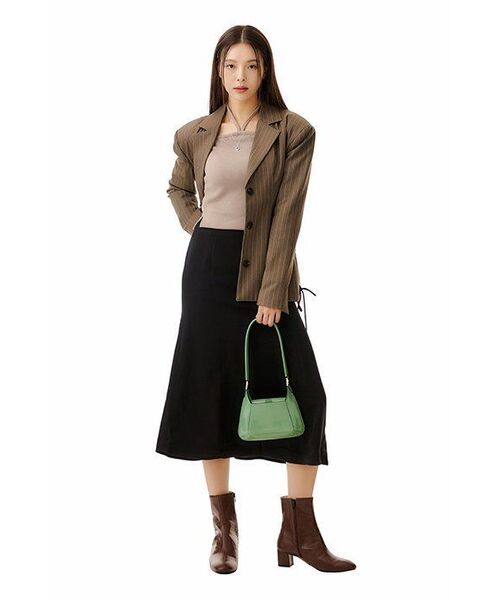 MUSINSA STANDARD WOMAN（ムシンサスタンダードウーマン）の「レディースセミマーメイドスカート[ブラック]（スカート・レディース・その他・SMALL/MEDIUM/LARGE/X-SMALL）」の5枚目の写真