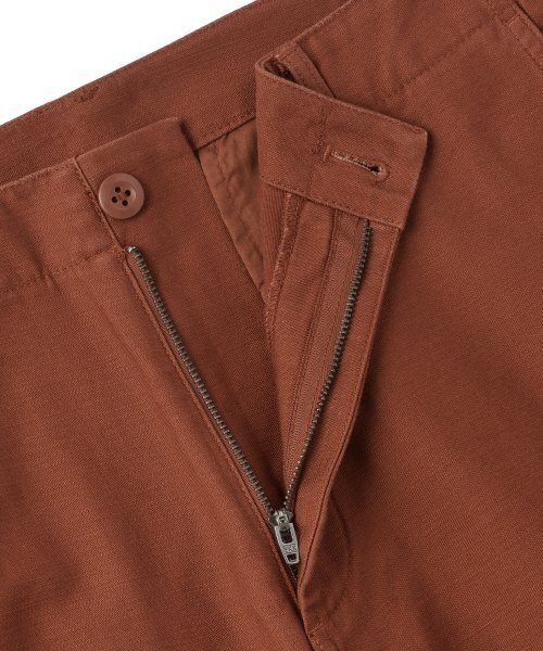 MUSINSA STANDARD（ムシンサスタンダード）の「ホワイトサテンワイドオフィサーパンツ[ブリックレッド]（その他パンツ・メンズ・その他・26/27/28/29/30/31/32/33/34/36/38/40）」の5枚目の写真