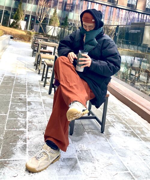 MUSINSA STANDARD（ムシンサスタンダード）の「ホワイトサテンワイドオフィサーパンツ[ブリックレッド]（その他パンツ・メンズ・その他・26/27/28/29/30/31/32/33/34/36/38/40）」の9枚目の写真