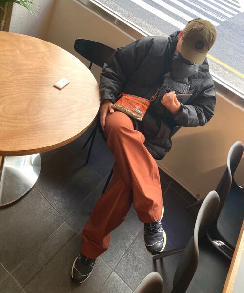 MUSINSA STANDARD（ムシンサスタンダード）の「ホワイトサテンワイドオフィサーパンツ[ブリックレッド]（その他パンツ・メンズ・その他・26/27/28/29/30/31/32/33/34/36/38/40）」の8枚目の写真