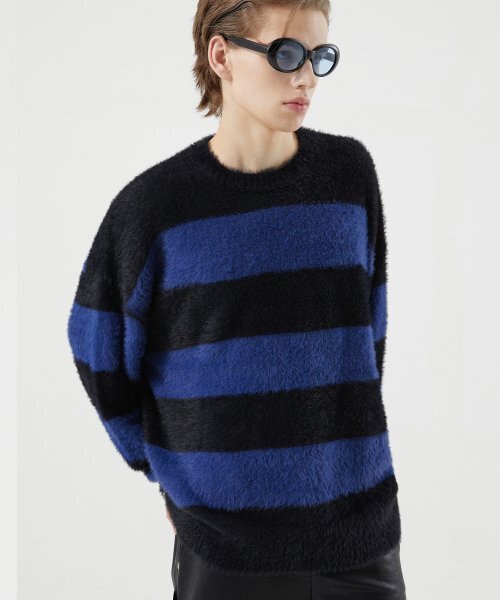 TRILLION(トリリオン)の「ヘアリーブラシストライプクルーネックニット(ブルー)(ニット/セーター・レディース・その他・MEDIUM/LARGE)」の3枚目の写真
