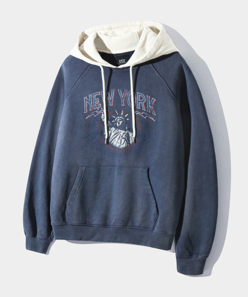 DIMITRI BLACK(ディミトリブラック)の「NYCフードTシャツ_ピグメントネイビー&クリーム(パーカー・レディース・その他・MEDIUM/LARGE/X-LARGE)」の1枚目の写真
