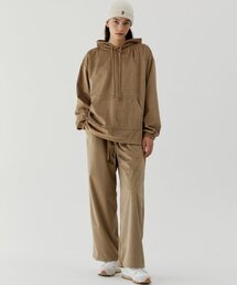 TRIP LE SENS（トリップ ル センス）の「ユニセックス ベルベット プリーツ トレーニングパンツ_ベージュブラウン（スウェットパンツ）」