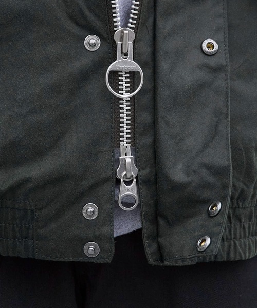 Barbour(バブアー)の「Barbour/バブア― blouson transport wax jacket スタンドカラー ワックスジャケット(ブルゾン・メンズ・セージグリーン/ブラック・40/38/36)」の21枚目の写真