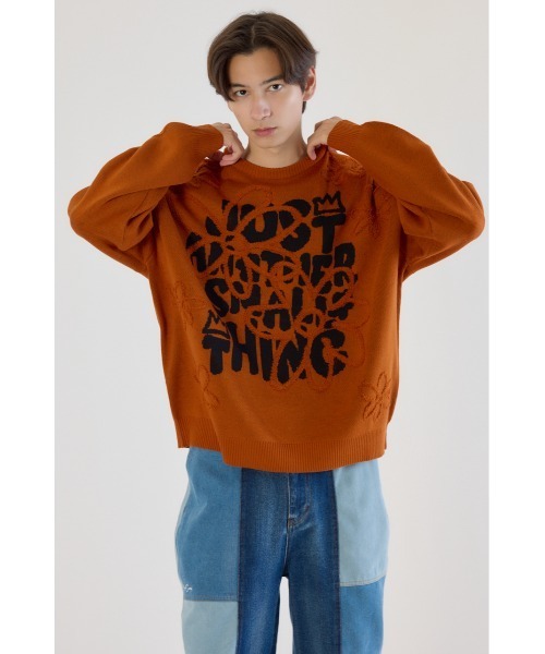 RODEO CROWNS WIDE BOWL（ロデオクラウンズワイドボウル）の「レタリングフラワーパイルニット（ニット/セーター・メンズ・オフホワイト/オレンジ/ブラック・MEDIUM/LARGE）」の5枚目の写真