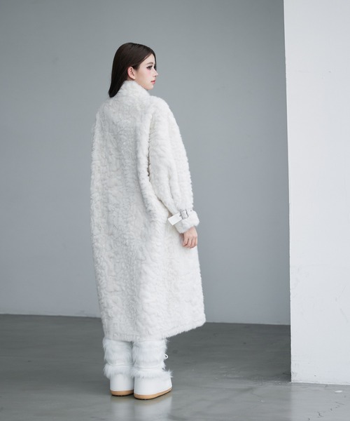 フェイクファーロングコート（チェスターコート）｜VEILA（ヴェイラ