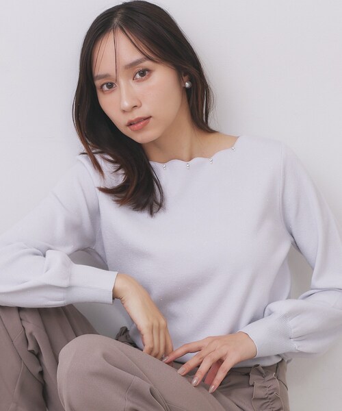 index（インデックス）の「ラメスカラップビジューデザインニット【洗濯機OK】《6col/S～LL》（ニット/セーター・レディース・サックスブルー系7/ネイビー/チャコール/ピンク系1/イエロー系その他/オフホワイト・36/38/40/42）」の4枚目の写真