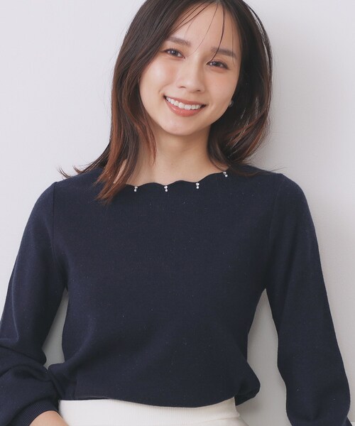 index（インデックス）の「ラメスカラップビジューデザインニット【洗濯機OK】《6col/S～LL》（ニット/セーター・レディース・サックスブルー系7/ネイビー/チャコール/ピンク系1/イエロー系その他/オフホワイト・36/38/40/42）」の3枚目の写真