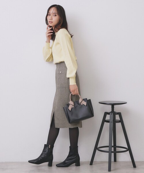 index（インデックス）の「ラメスカラップビジューデザインニット【洗濯機OK】《6col/S～LL》（ニット/セーター・レディース・サックスブルー系7/ネイビー/チャコール/ピンク系1/イエロー系その他/オフホワイト・36/38/40/42）」の16枚目の写真