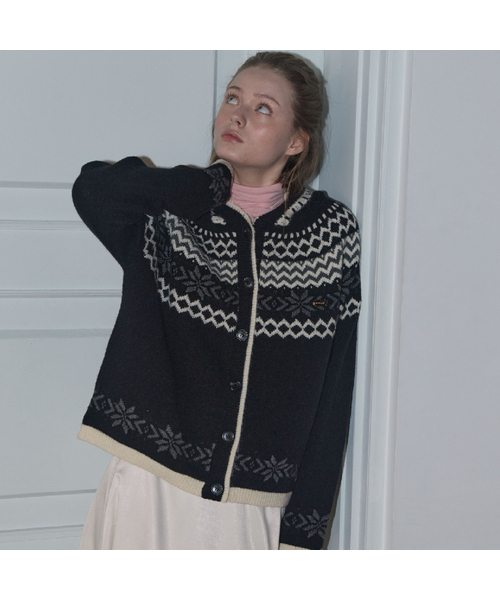 ANOETIC（アノエティック）の「NORDIC HOODIE KNIT CARDIGAN_4COLOR（カーディガン/ボレロ・レディース・ブラック/グレー/アイボリー/Cream・FREE）」の3枚目の写真