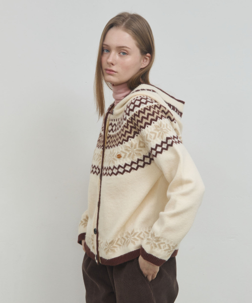ANOETIC（アノエティック）の「NORDIC HOODIE KNIT CARDIGAN_4COLOR（カーディガン/ボレロ・レディース・ブラック/グレー/アイボリー/Cream・FREE）」の8枚目の写真