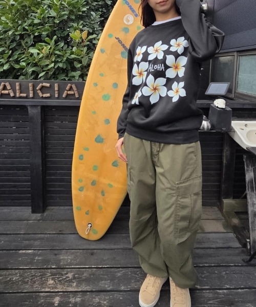 Loco Ocean(ロコオーシャン)の「HAWAII ALOHAプルメリア プリント スウェット(スウェット・レディース・グレー/ブラック・M/L)」の8枚目の写真
